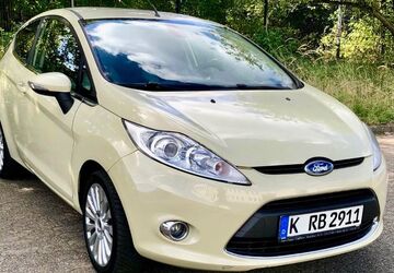 Ford Fiesta 205.000 km 2.999 &euro; Koln 51149