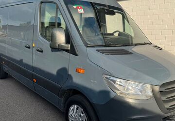 Mercedes-Benz Sprinter 182.000 km 11.850 &euro; Köln 51149