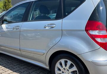 Mercedes-Benz A 150 159.999 km 4.170 &euro; Bergisch Gladbach 51469