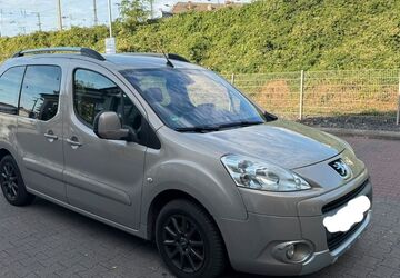 Peugeot Partner Tepee 190.000 km 2.599 &euro; Düsseldorf 40223