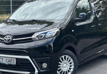 Toyota Proace (Verso) 166.958 km 15.950 &euro; Hilden 40721