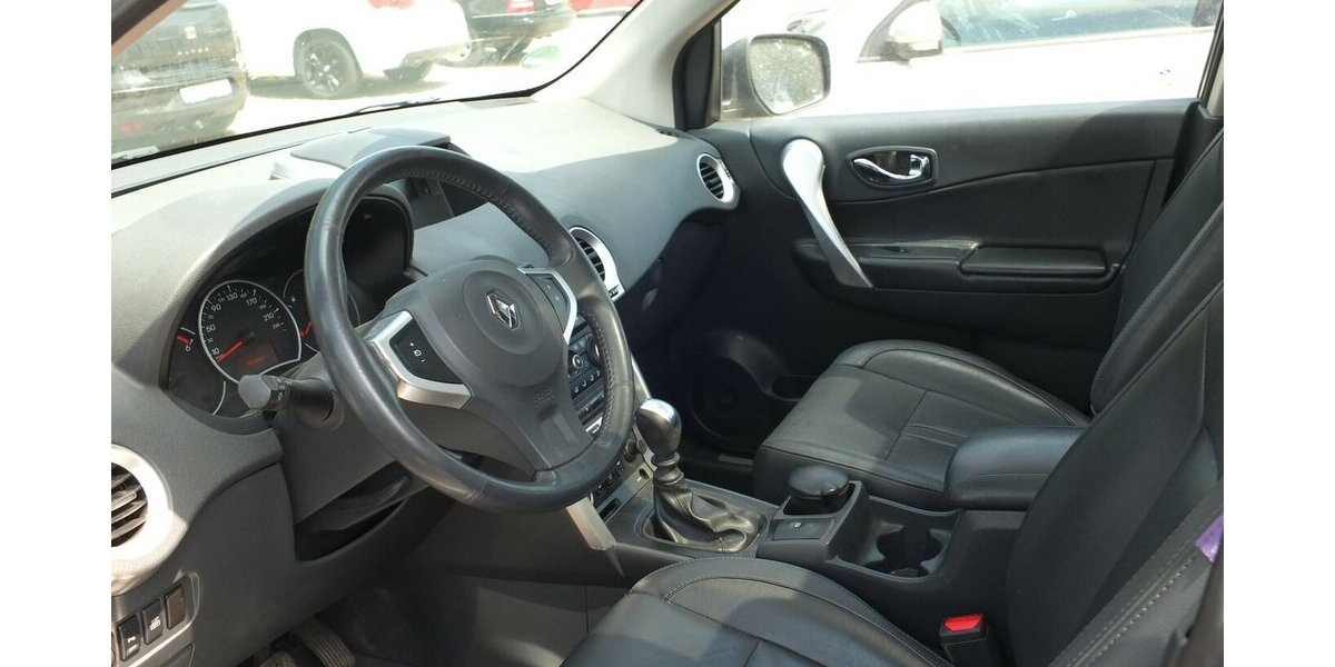 Renault Koleos LUXE 4 WD LEDER XENON DPF PARKPILOT KLIMAAU 108.755 km 7.408 &euro; Köln 50858
