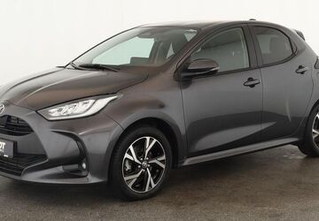 Toyota Yaris 22.400 km 21.784 &euro; Düsseldorf 40233