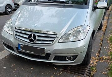 Mercedes-Benz A 180 236.000 km 1.950 &euro; Köln 50677