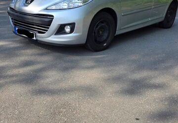 Peugeot 207 70.000 km 3.700 &euro; Wuppertal 42281