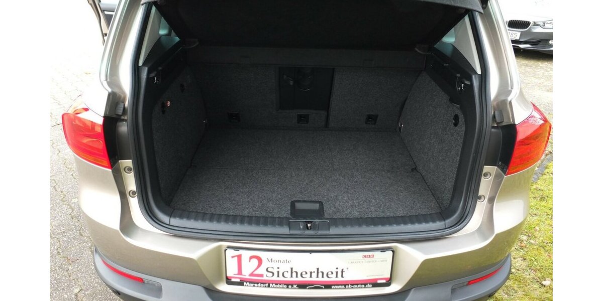 VW Tiguan CUP SPORT NAVI PARKPILOT TEMPOMAT 88.859 km 10.908 &euro; Köln 50858