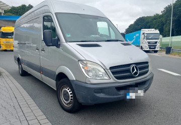 Mercedes-Benz Sprinter 306.000 km 9.000 &euro; Düsseldorf 40227