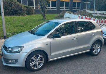 VW Polo 71.420 km 8.800 &euro; velbert 42549
