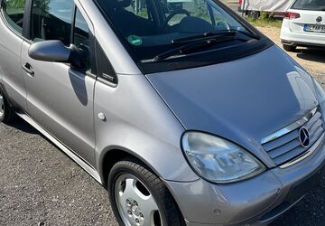 Mercedes-Benz A 160 98.000 km 3.000 &euro; Bergisch Gladbach bei Köln 51469
