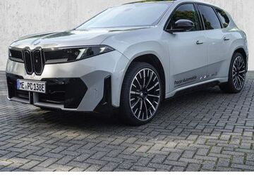 BMW iX3 1.002 km 81.990 &euro; Hilden 40721