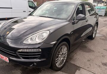 Porsche Cayenne 231.000 km 17.500 &euro; Hilden 40724