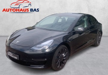 Tesla Model 3 127.799 km 26.950 &euro; Kaarst 41564