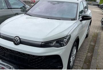 VW Tiguan 25.277 km 41.950 &euro; Hilden 40721
