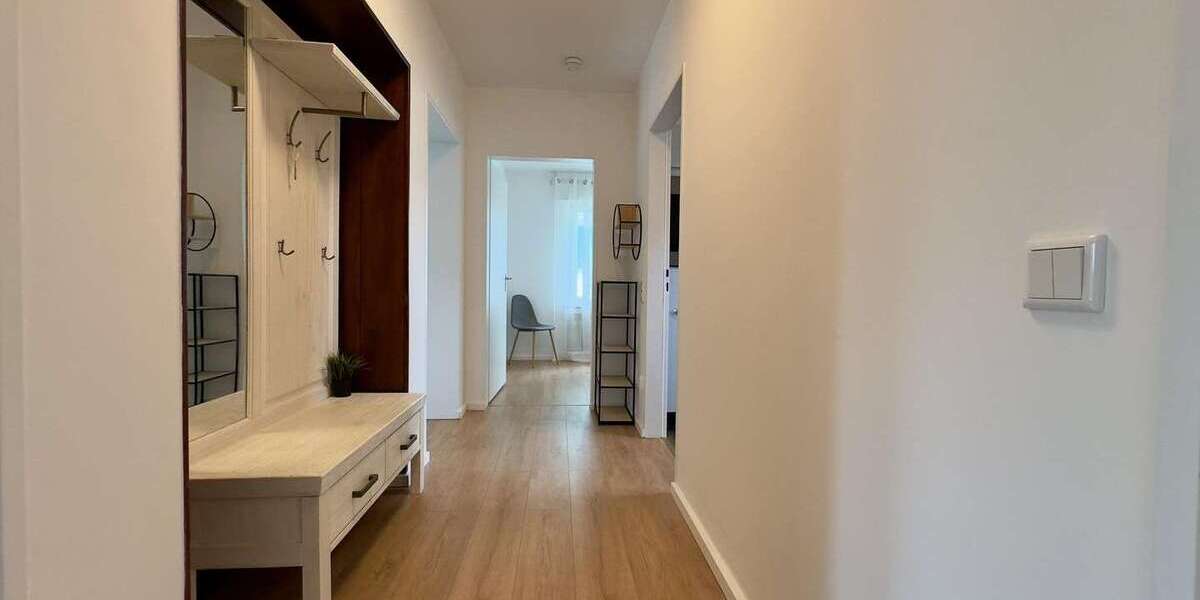 Etagenwohnung Langenfeld - 3 Zimmer, 65 m&sup2;, 690&euro; | Angebot:27385258